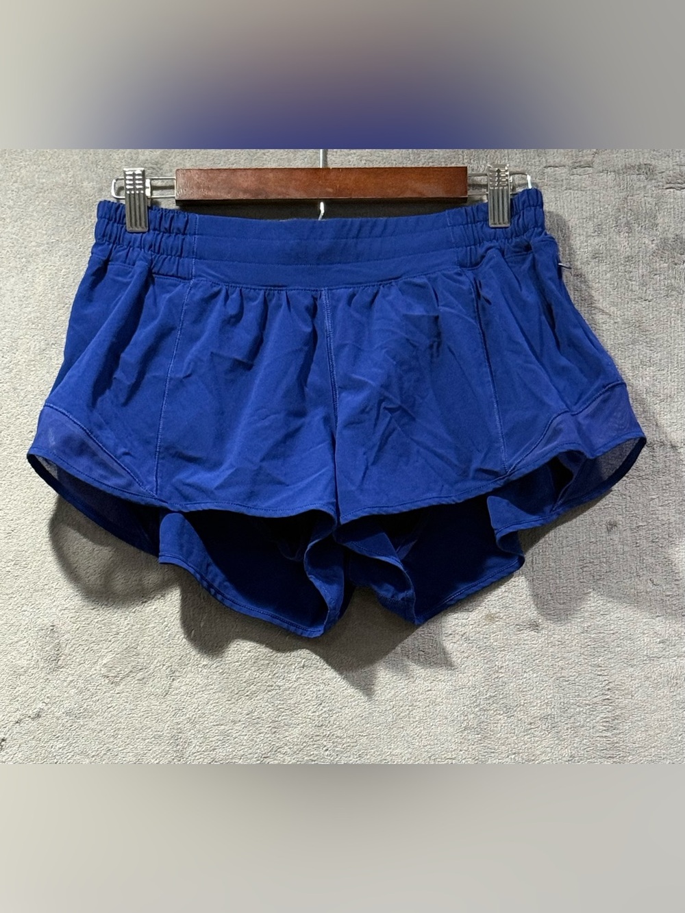 Lululemon Hotty Hot High-Rise Lined Short 2.5” inseam Size 10 Royal Blue
